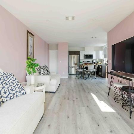 Stunning Hollywood Townhouse With Sunny Views Villa Los Angeles Exterior photo